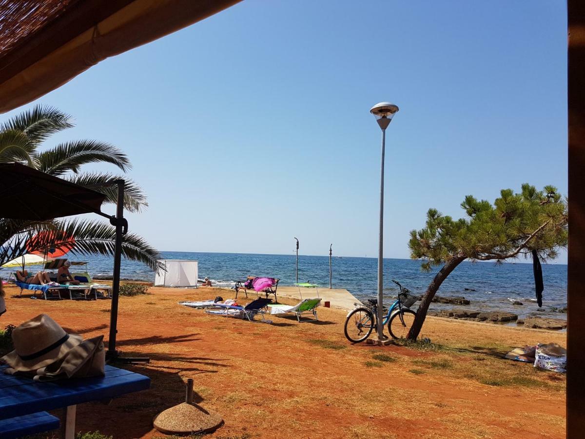 Beachfront Studio Palma Umag Exterior foto